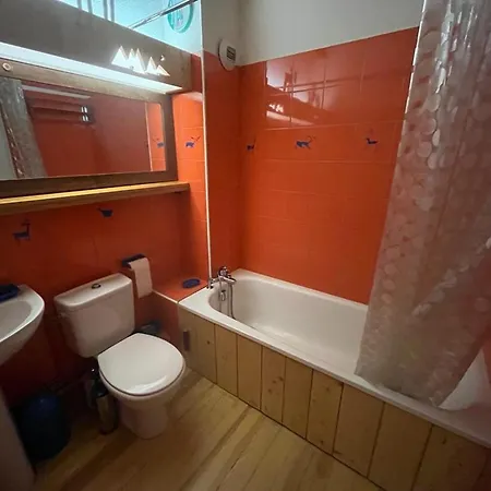 Duplex 3 Pieces + Avec Balcon Et Parking Au Centre Des - Fr-1-593-102 * Les Angles (Pyrenees-Orientales)